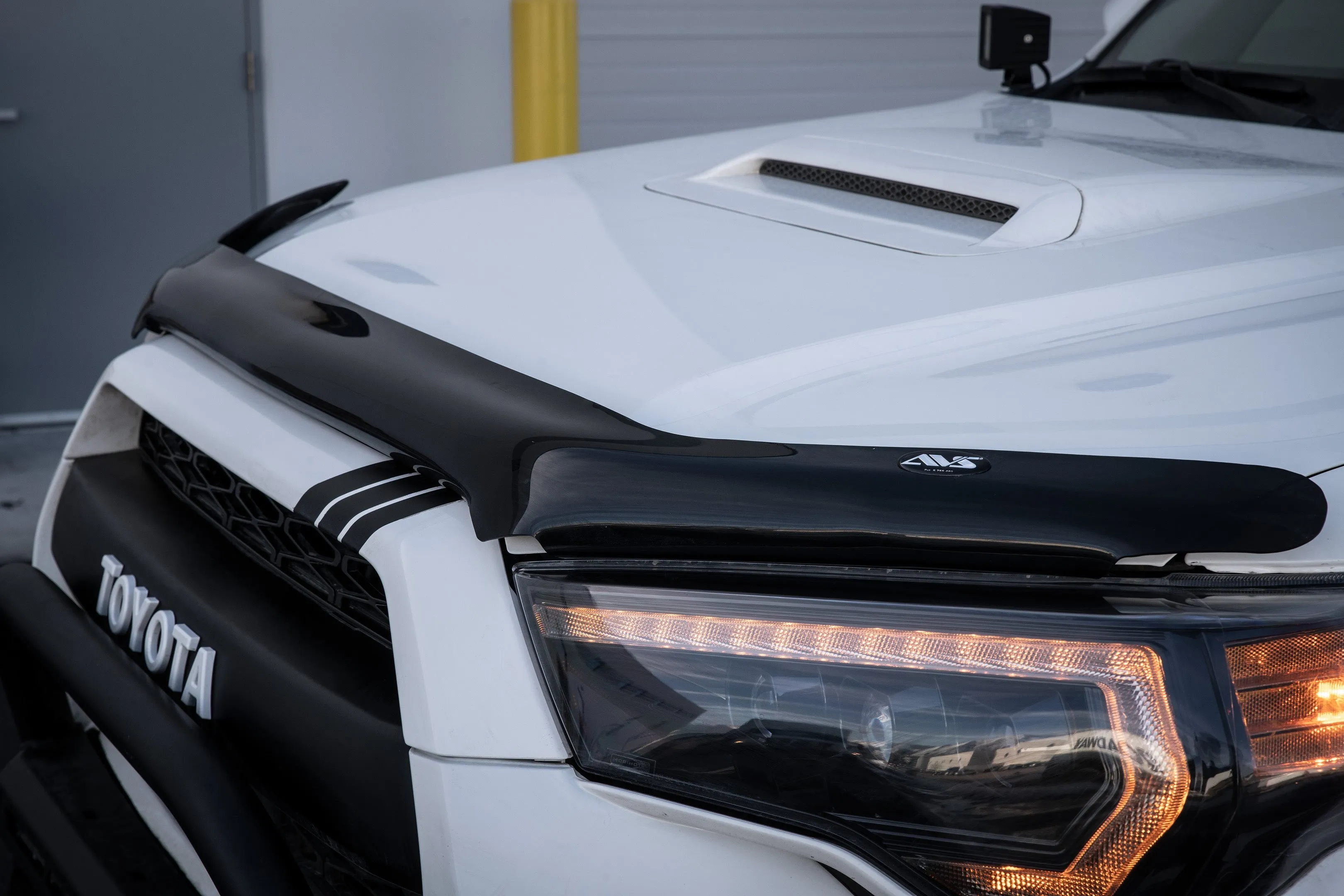 AVS Bugflector II Hood Shield For 4Runner (2010-2023)