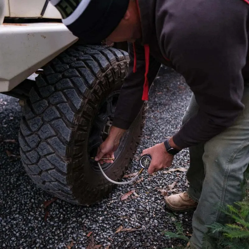 Saber Offroad Tyre Deflator and Pressure Gauge
